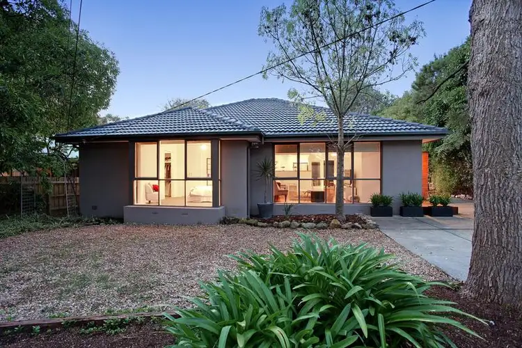 18 Melton Grove, Croydon VIC 3136