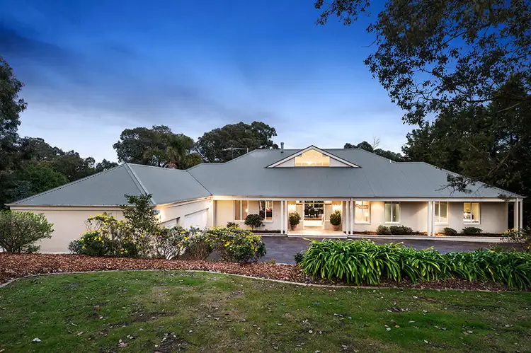 8 Pygmalion Rise, Warrandyte VIC 3113