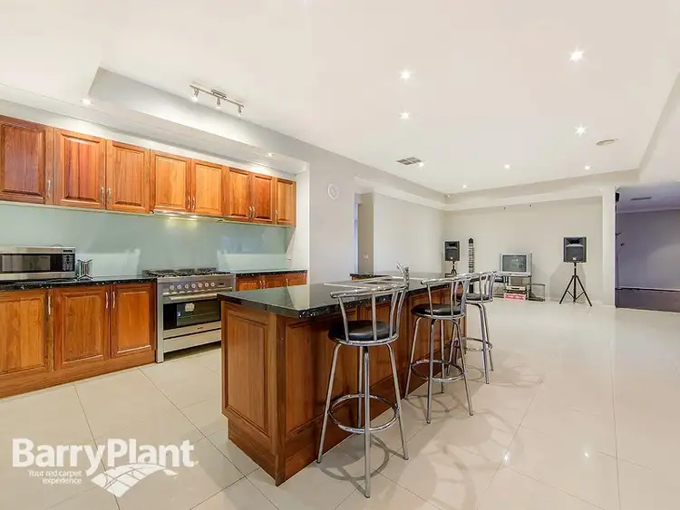 Fourth view of Homely house listing, 33 Windsor Boulevard, Derrimut VIC 3030