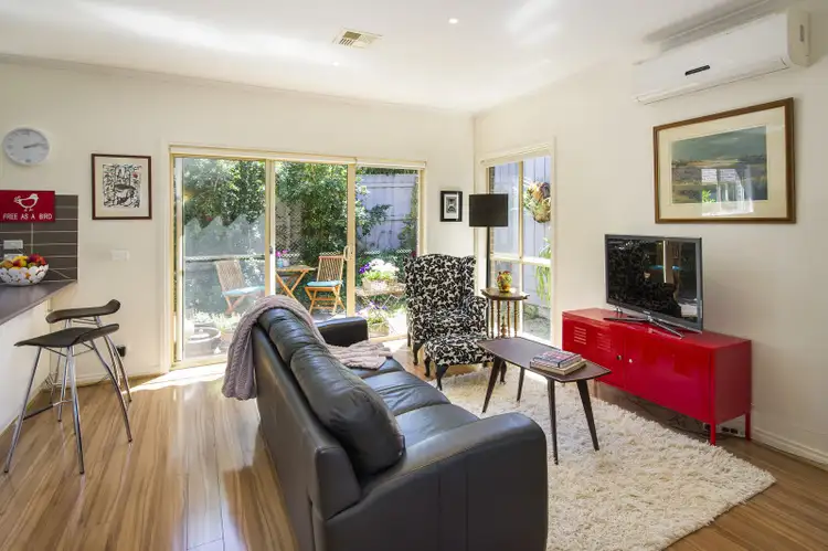 2/24 Stott Street, Box Hill South VIC 3128