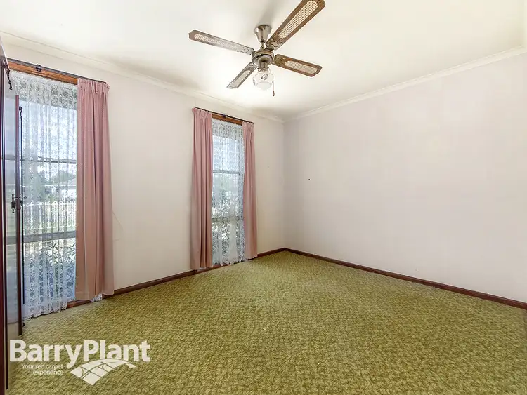 Fifth view of Homely house listing, 7 Oakwood Road, Albanvale VIC 3021