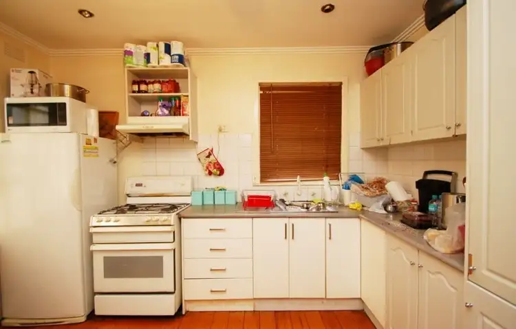 Sixth view of Homely house listing, 15 Avalon Avenue, Broadmeadows VIC 3047