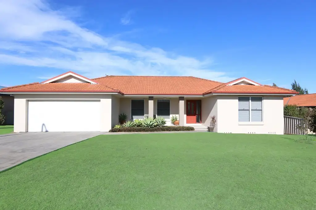 Main view of Homely house listing, 6 Hilltop Cres, Bolwarra Heights NSW 2320