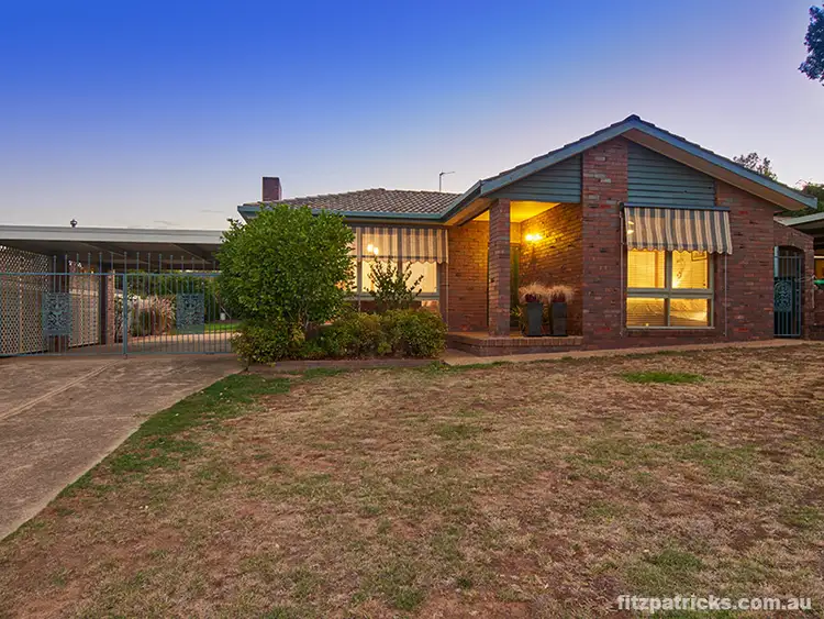 4 Sherwood Avenue, Kooringal NSW 2650