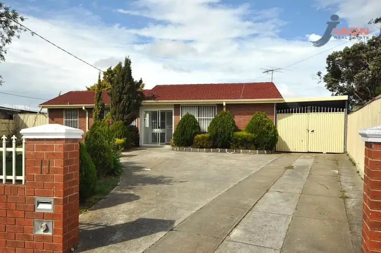 11 Navarre Court, Meadow Heights VIC 3048