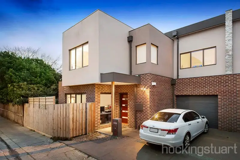 Main view of Homely townhouse listing, 3/1 Prince Edward Avenue, Mckinnon VIC 3204