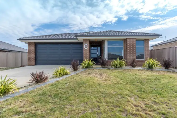 6 Jessica Way, Delacombe VIC 3356