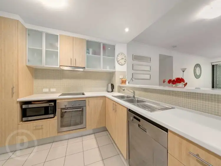 Sixth view of Homely unit listing, 20/38 Brougham Street, Fairfield QLD 4103
