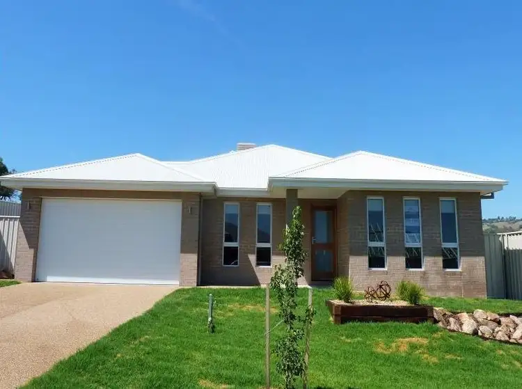 10 VINING COURT, Wodonga VIC 3690
