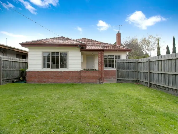 Main view of Homely unit listing, 1/2 Lawrey Street, Frankston VIC 3199