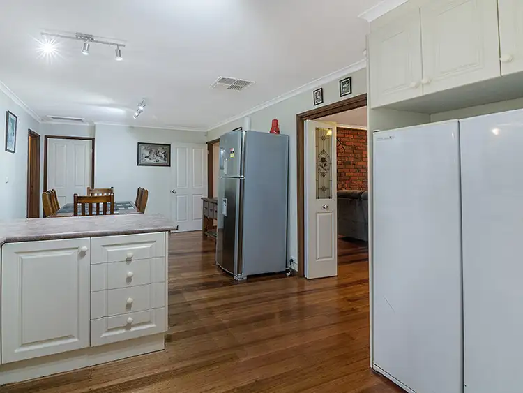 Fifth view of Homely house listing, 15 Huntingfield Drive, Hoppers Crossing VIC 3029