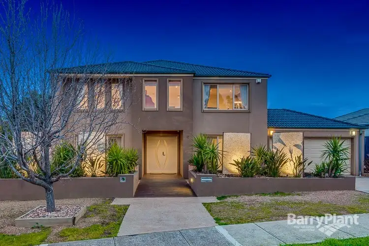 4 Sydney Grove, Taylors Hill VIC 3037