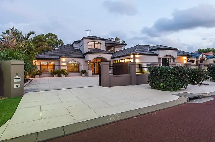 8 Monroe Retreat, Meadow Springs WA 6210