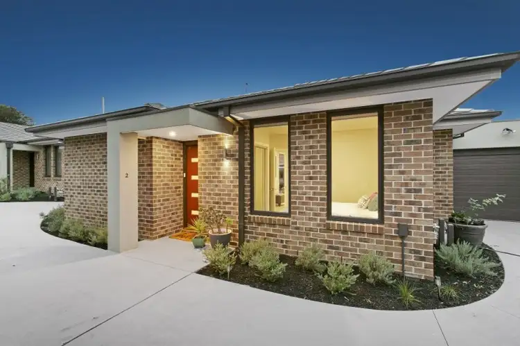 2/17 Silver Street, Cheltenham VIC 3192