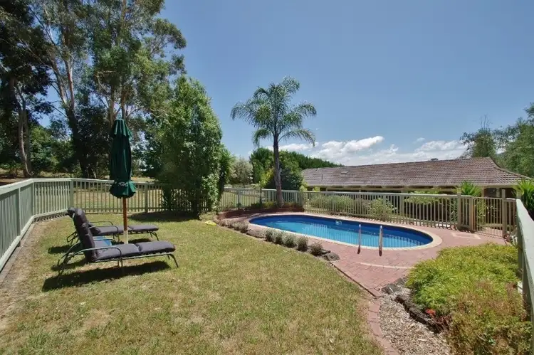 5 Stanley Road, Healesville VIC 3777