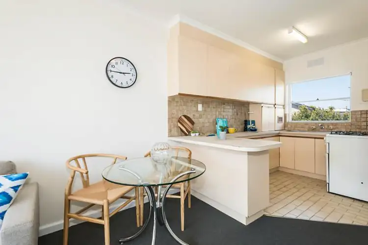 Fifth view of Homely apartment listing, 8/122 Beach Road, Parkdale VIC 3195