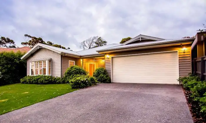 5 Wimbledon Avenue, Mount Eliza VIC 3930