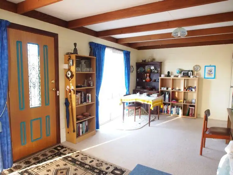Fifth view of Homely unit listing, 1/6 Beckley Court, Bairnsdale VIC 3875