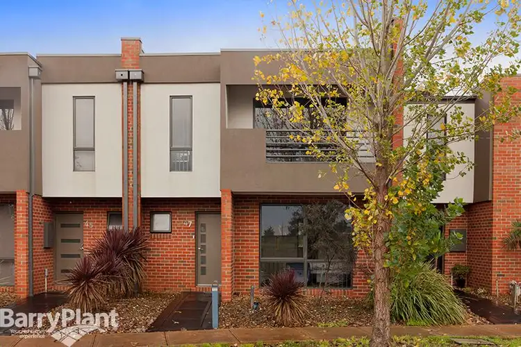 47 Swamphen Drive, Williams Landing VIC 3027