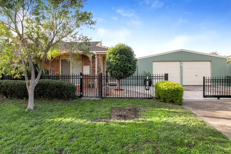 7 Paula Close, Sunshine West VIC 3020