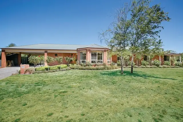 21 Stuart Street, Beaufort VIC 3373