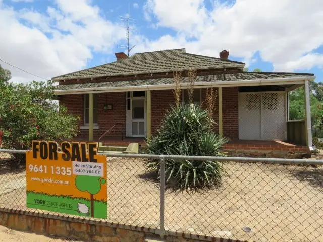 72 Vincent Street, Beverley WA 6304