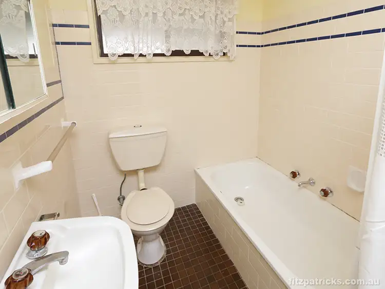 Sixth view of Homely house listing, 4 Gregory Crescent, Lake Albert NSW 2650