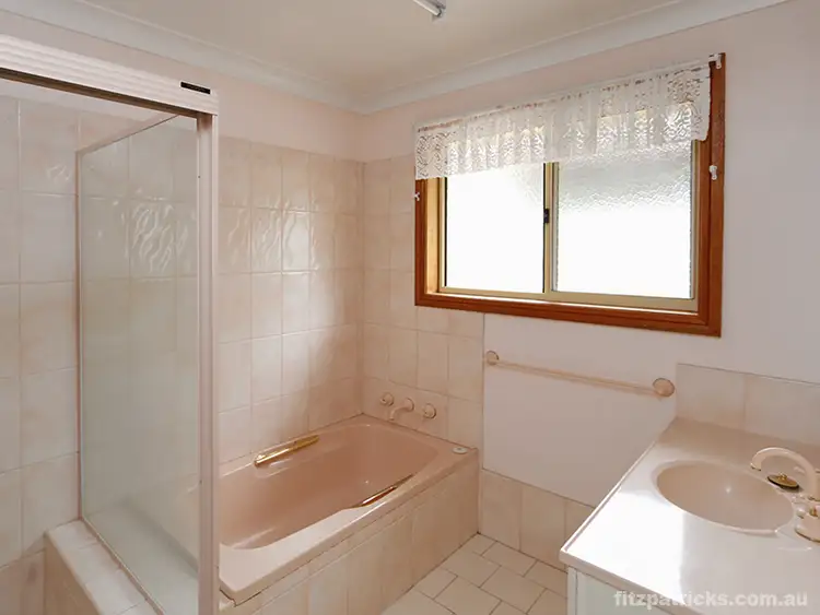 Seventh view of Homely house listing, 2/2 Plumpton Road, Kooringal NSW 2650