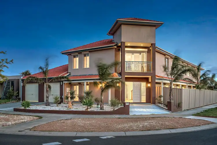 35 Taylors Hill Boulevard, Taylors Hill VIC 3037