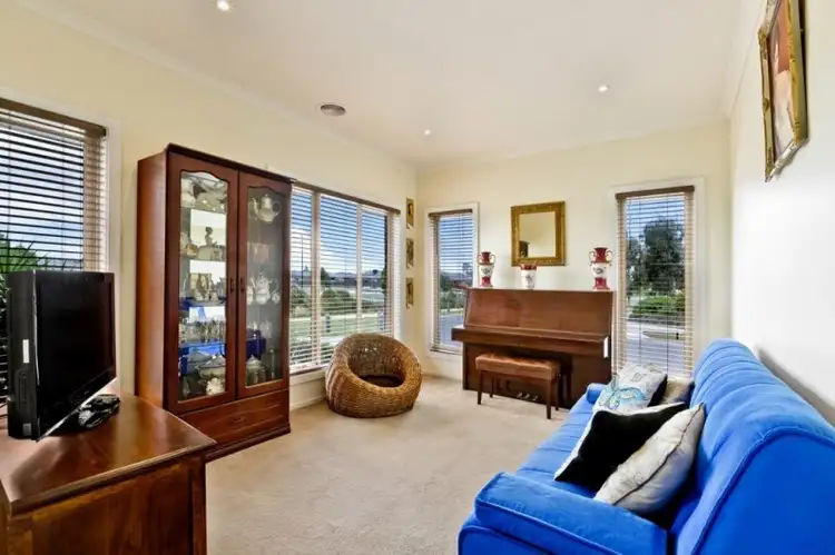 Fifth view of Homely house listing, 10 Dorset Walk, Mernda VIC 3754