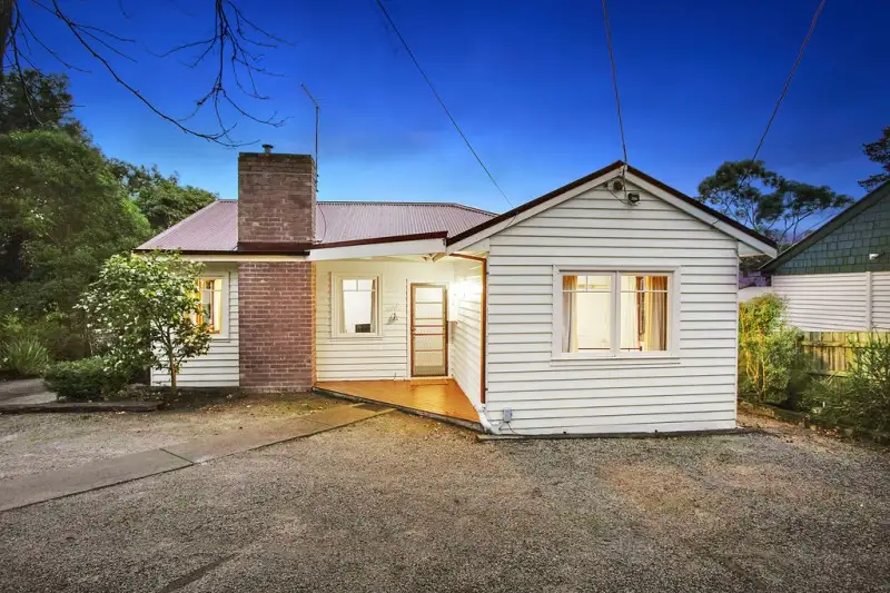 Main view of Homely unit listing, 1/1 Evon Avenue, Ringwood East VIC 3135