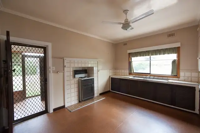 Third view of Homely house listing, 6 McKinlay Street, Echuca VIC 3564