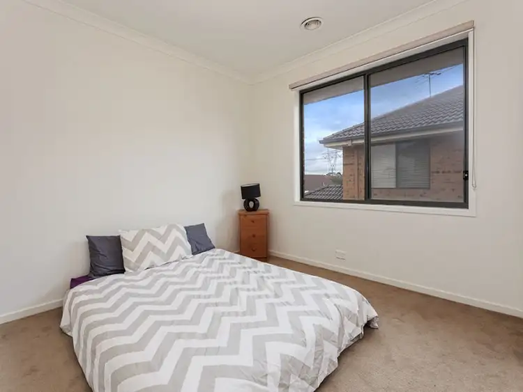 Fifth view of Homely house listing, 8 St Johns Court, South Morang VIC 3752