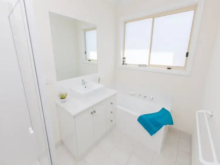 Sixth view of Homely house listing, 2 Cabernet Court, Mildura VIC 3500