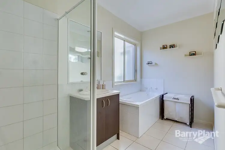 Sixth view of Homely house listing, 7 Tintern Loop, Hillside VIC 3037