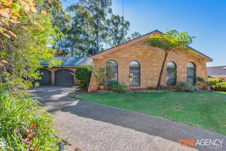 10 Minchinbury Close, Eleebana NSW 2282
