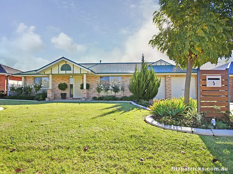 Main view of Homely house listing, 5 Woomera Place, Glenfield Park NSW 2650