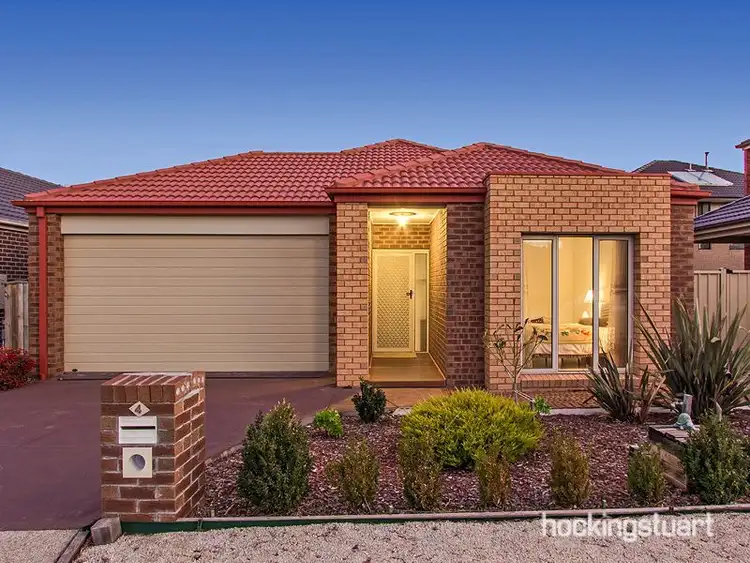 4 Elsternwick Street, Caroline Springs VIC 3023