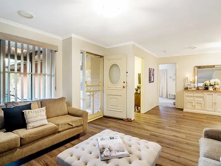 Second view of Homely house listing, 4 Pineview Court, Werribee VIC 3030