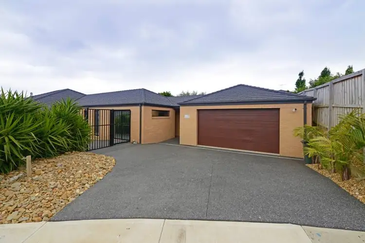 11 Selwyn Court, Skye VIC 3977