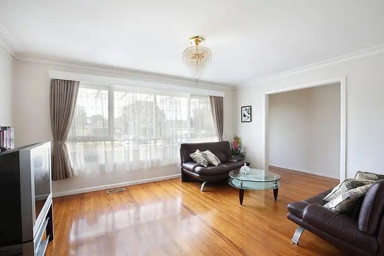 Fifth view of Homely house listing, 2 Bellevue Court, Mulgrave VIC 3170