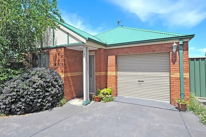Main view of Homely townhouse listing, 3/2 Kenny Street, Ballarat East VIC 3350