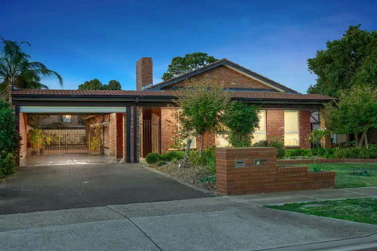 10 Eurora Court, Taylors Lakes VIC 3038