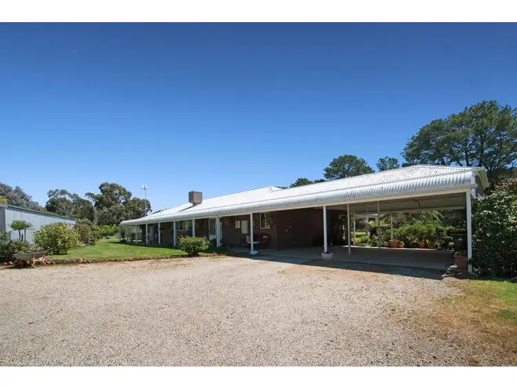 9 Murchison Road, Avenel VIC 3664
