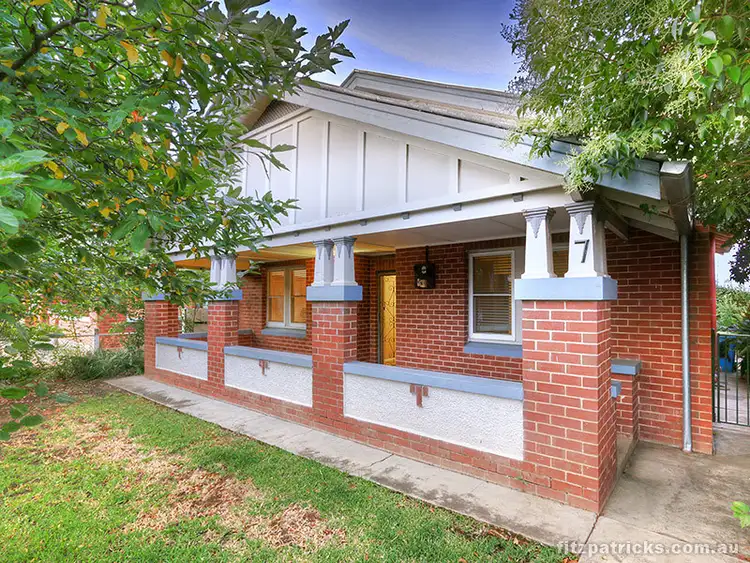 7 Erin Street, Turvey Park NSW 2650