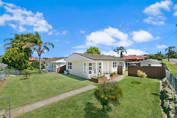 18 Jones Street, Pendle Hill NSW 2145