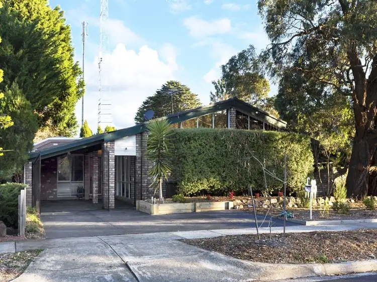 54 Blue Hills Avenue, Mount Waverley VIC 3149