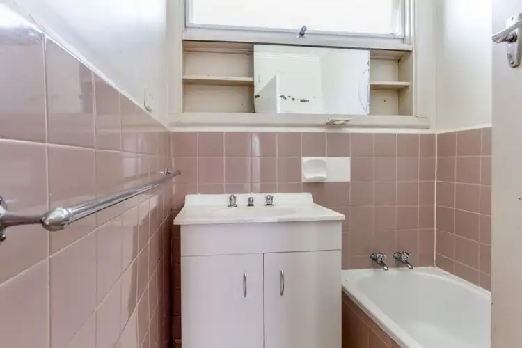 Fifth view of Homely house listing, 6 Essington Court, Mulgrave VIC 3170