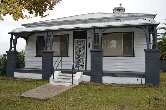 16 Ferguson Street, Cessnock NSW 2325