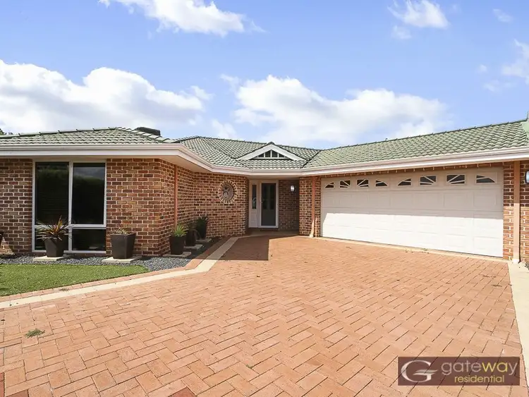 9 Davidia Lake Drive, Canning Vale WA 6155